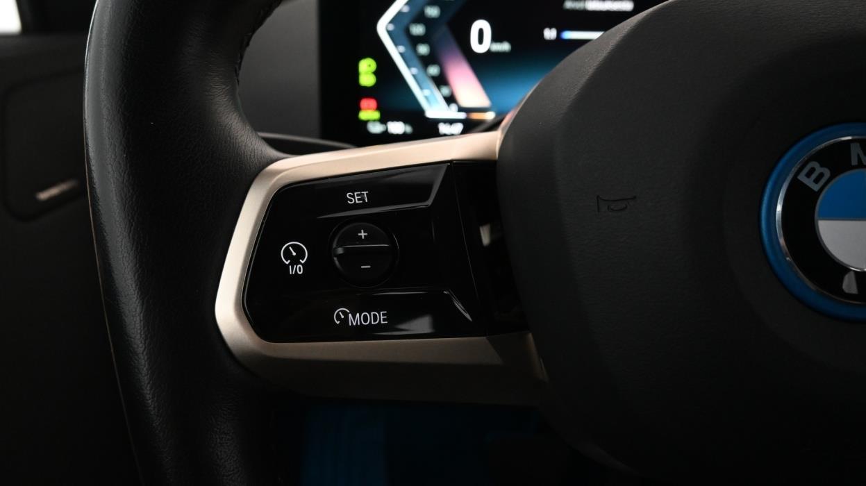 BMW iX 2022