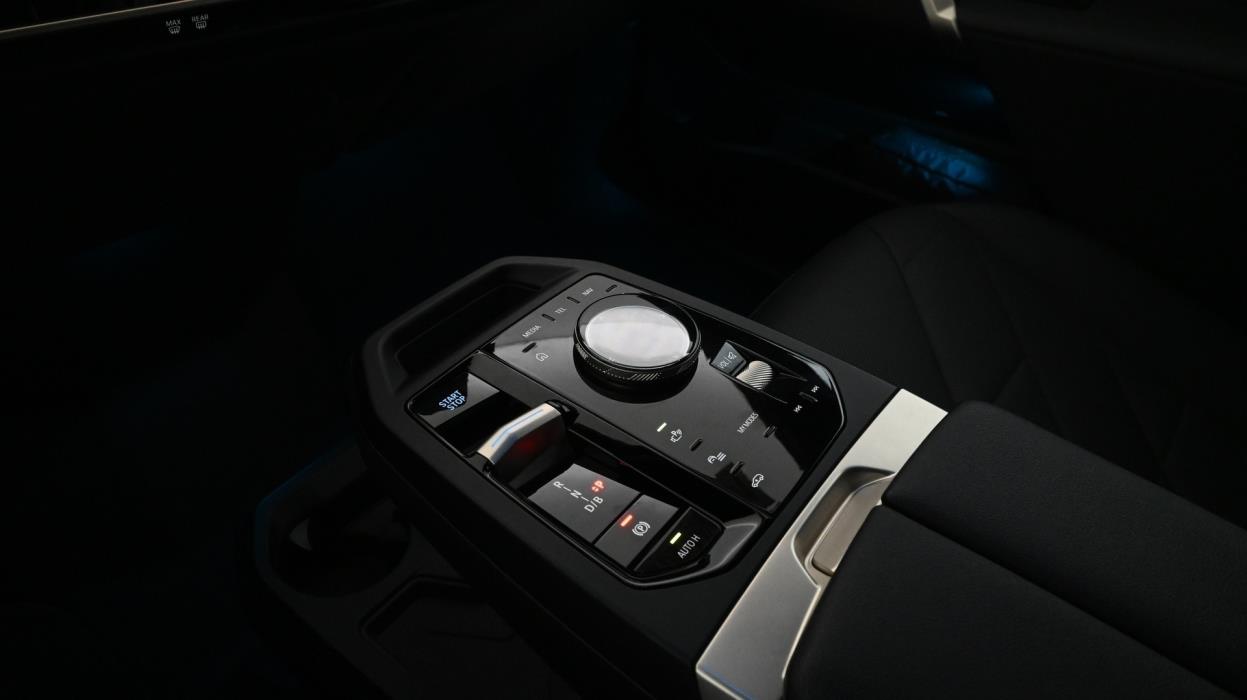 BMW iX 2022