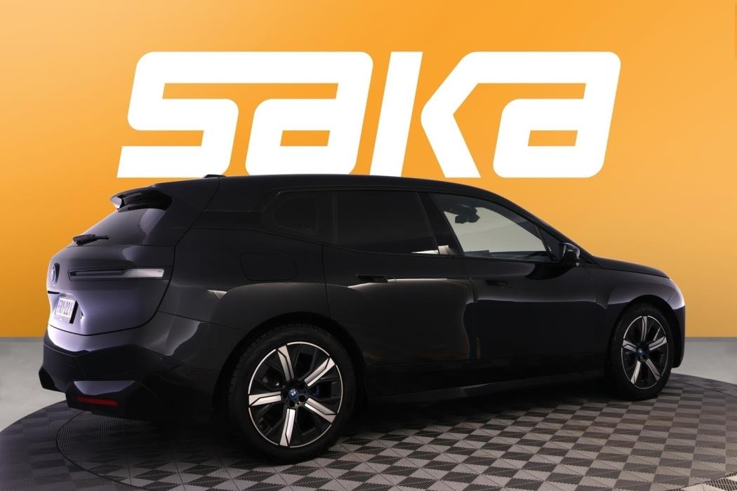 BMW iX 2022