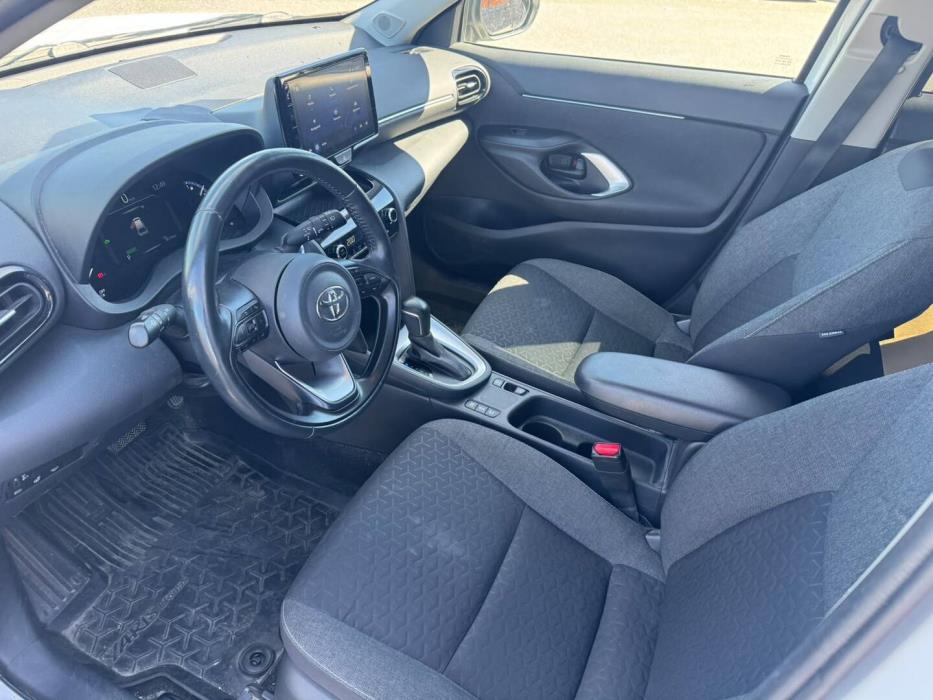 TOYOTA Yaris Cross 2023
