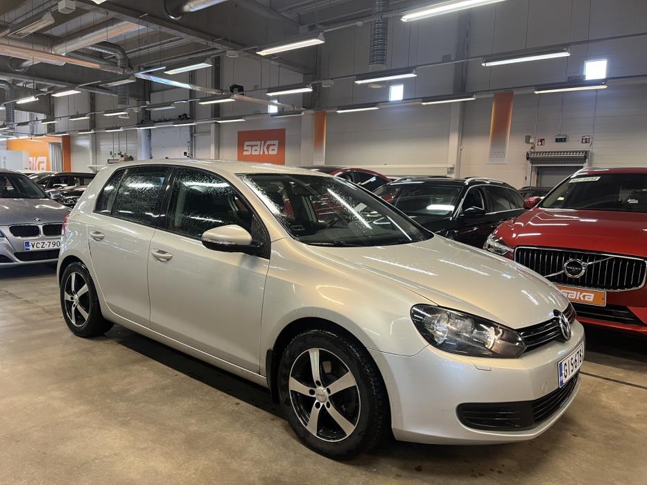 VOLKSWAGEN Golf 2009