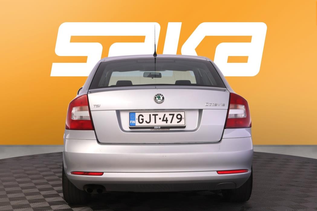 SKODA Octavia 2011