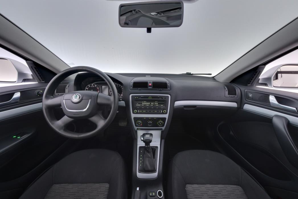 SKODA Octavia 2011