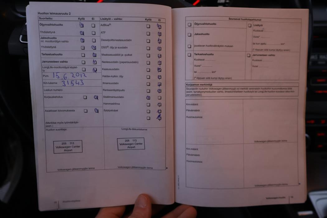 VOLKSWAGEN Passat 2011