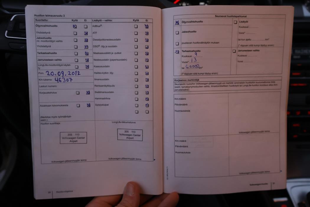 VOLKSWAGEN Passat 2011