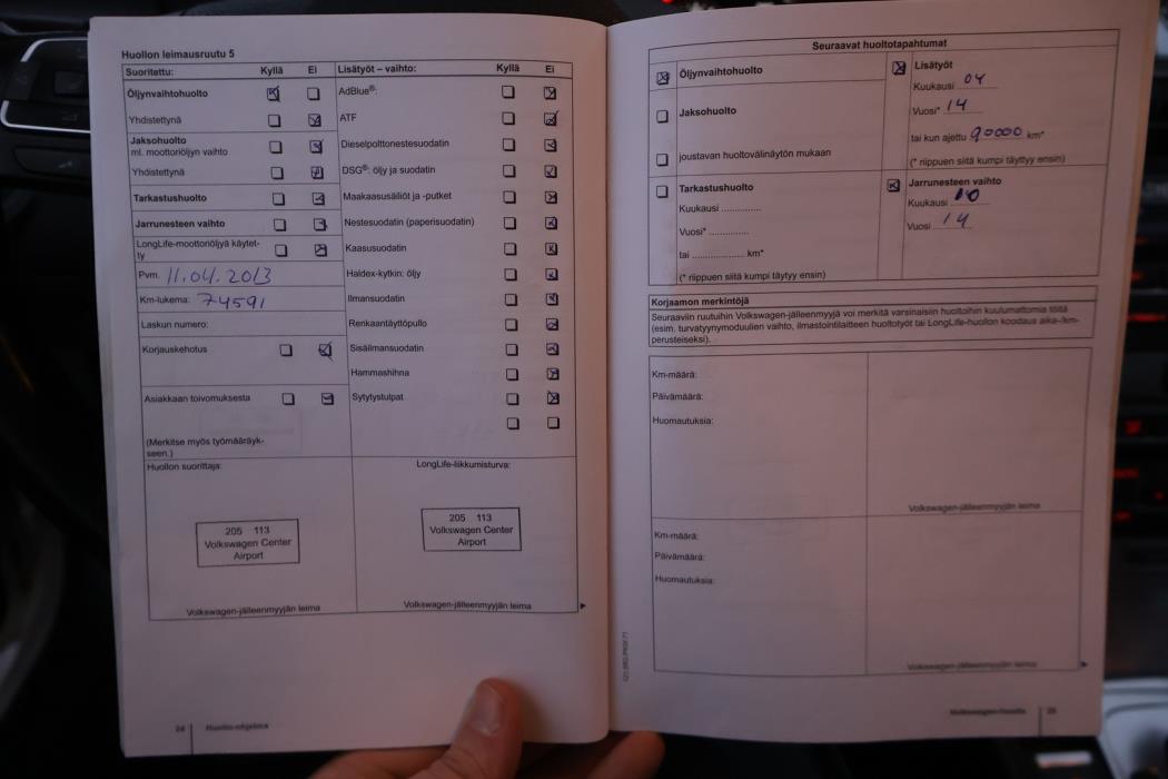 VOLKSWAGEN Passat 2011