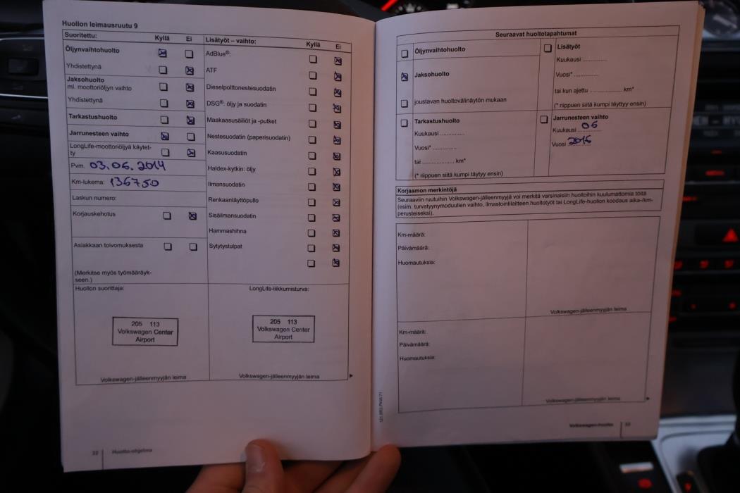 VOLKSWAGEN Passat 2011