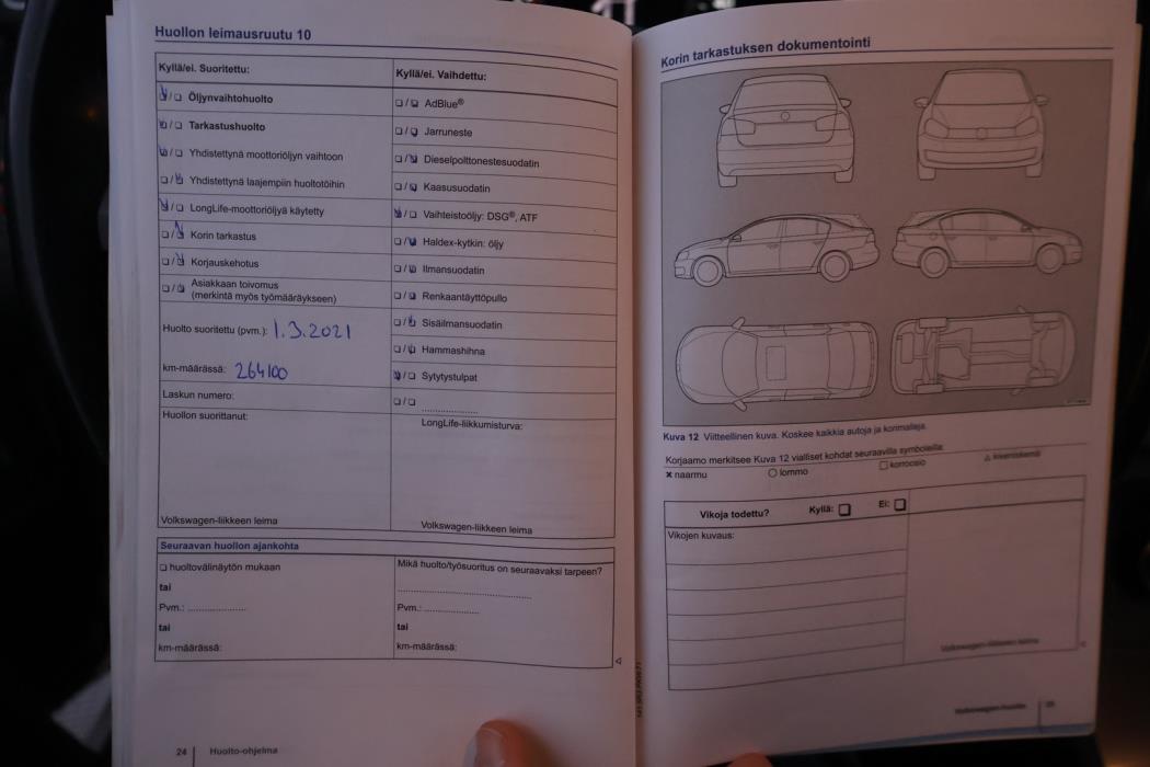 VOLKSWAGEN Passat 2011