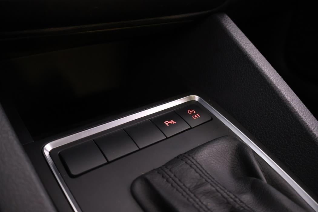 VOLKSWAGEN Jetta 2016