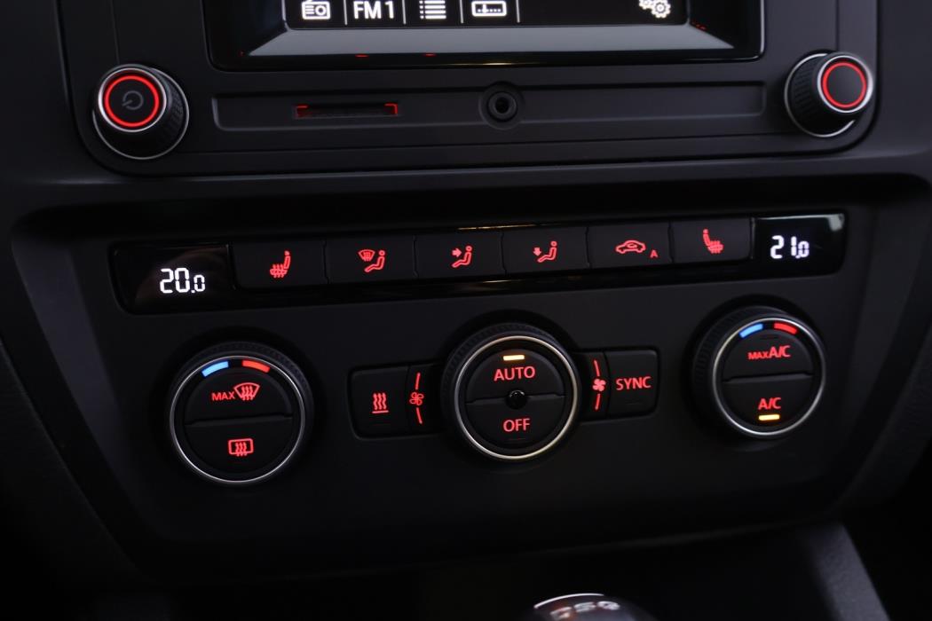 VOLKSWAGEN Jetta 2016