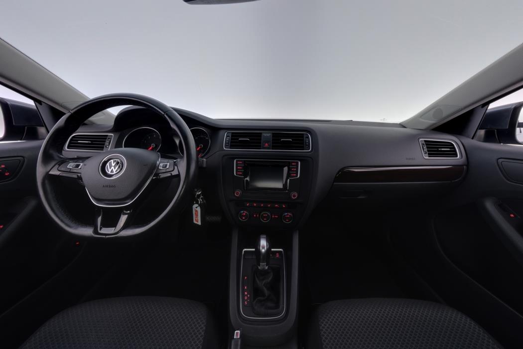 VOLKSWAGEN Jetta 2016