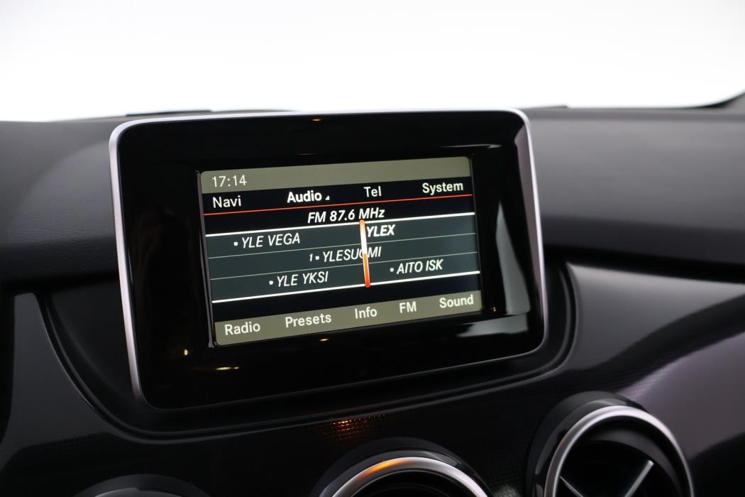 MERCEDES-BENZ B 2015