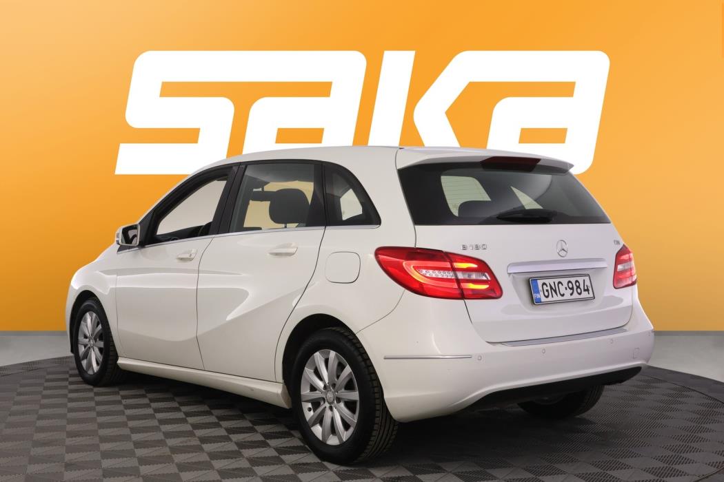 MERCEDES-BENZ B 2015