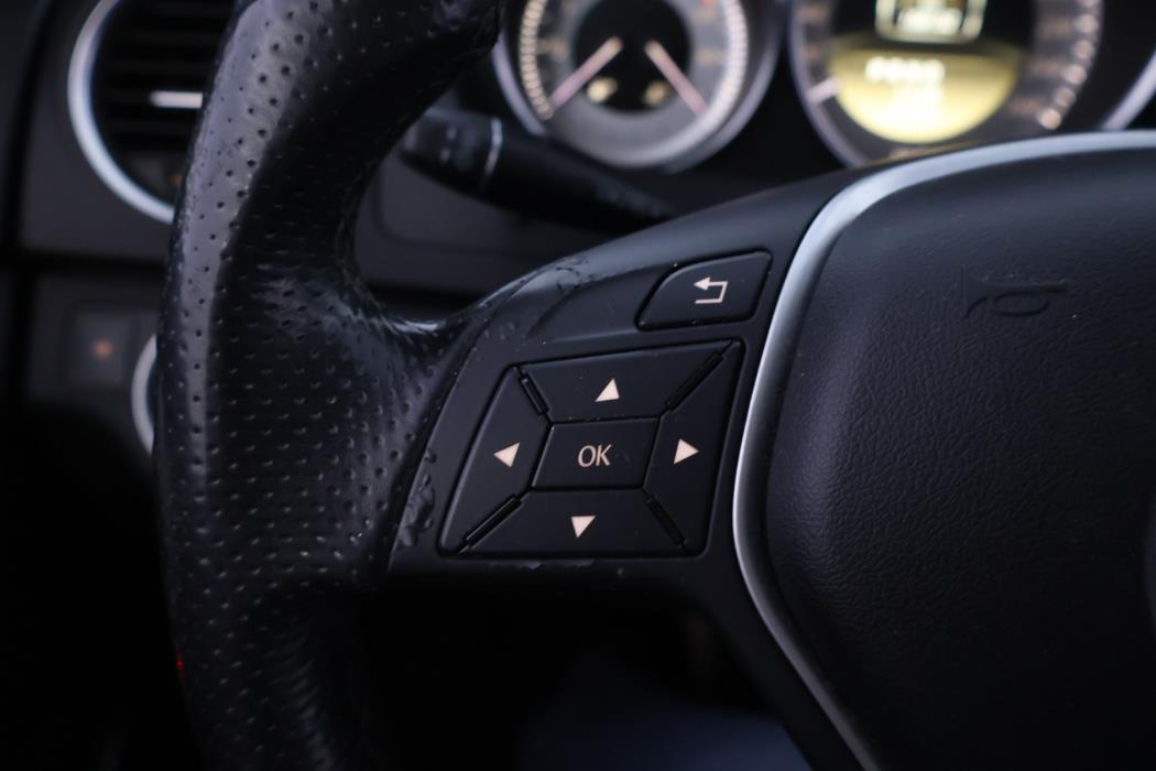 MERCEDES-BENZ C 2012