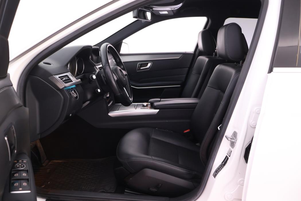 MERCEDES-BENZ E 2015
