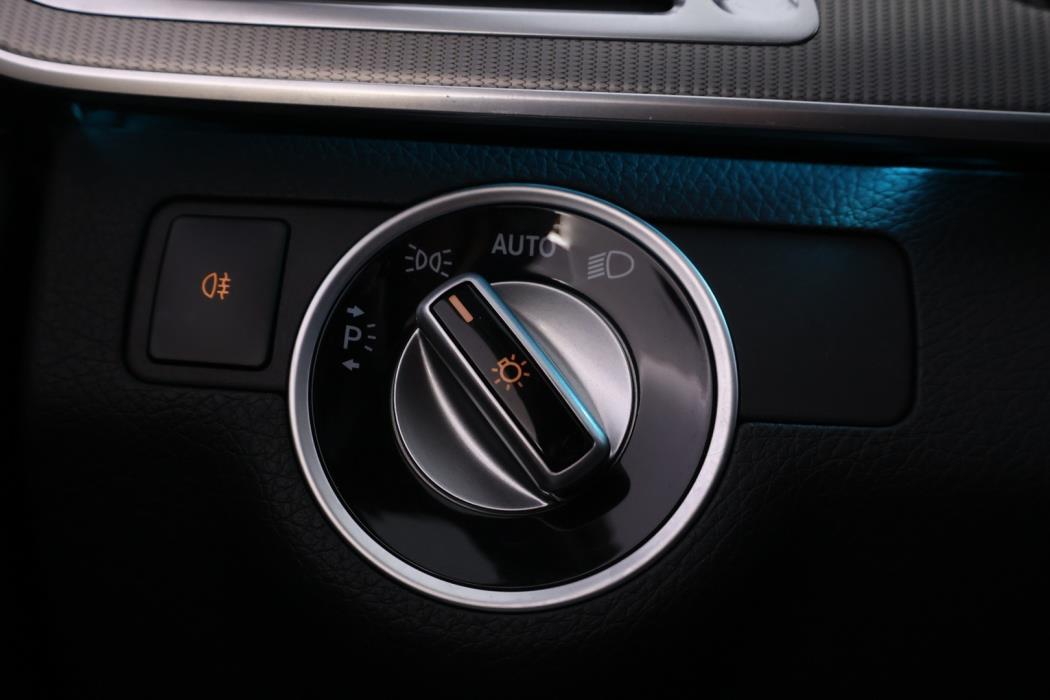 MERCEDES-BENZ E 2015