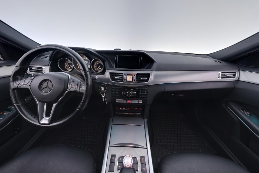 MERCEDES-BENZ E 2015