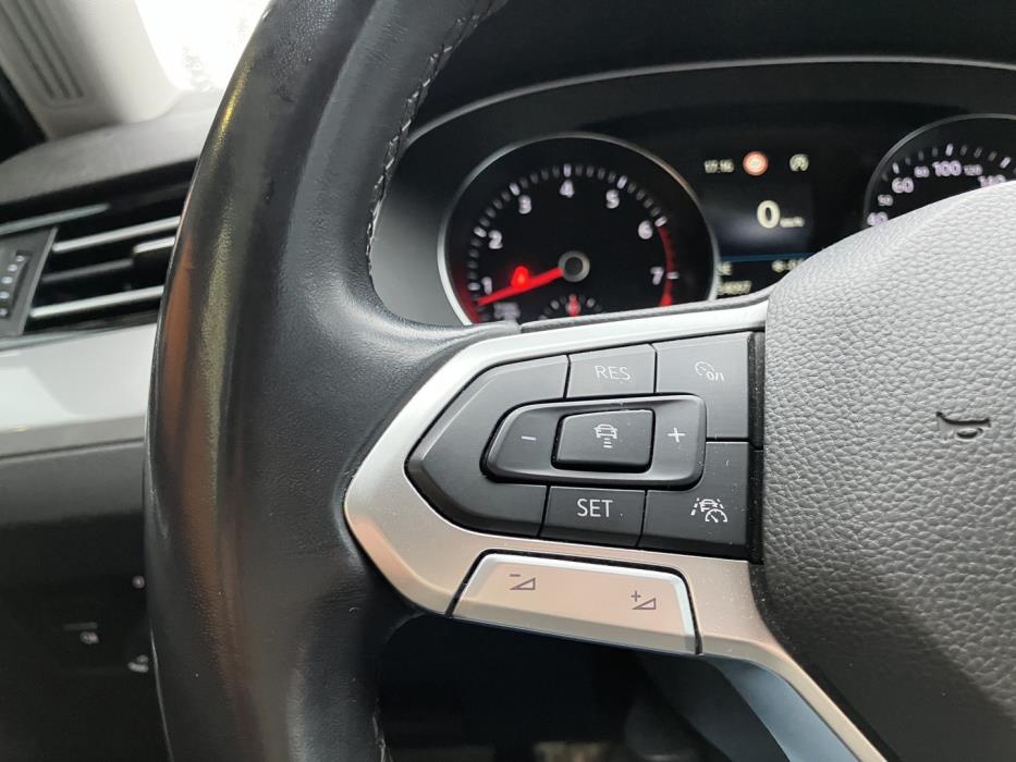 VOLKSWAGEN Passat 2020