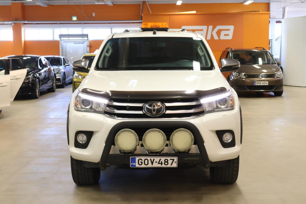 TOYOTA Hilux 2018