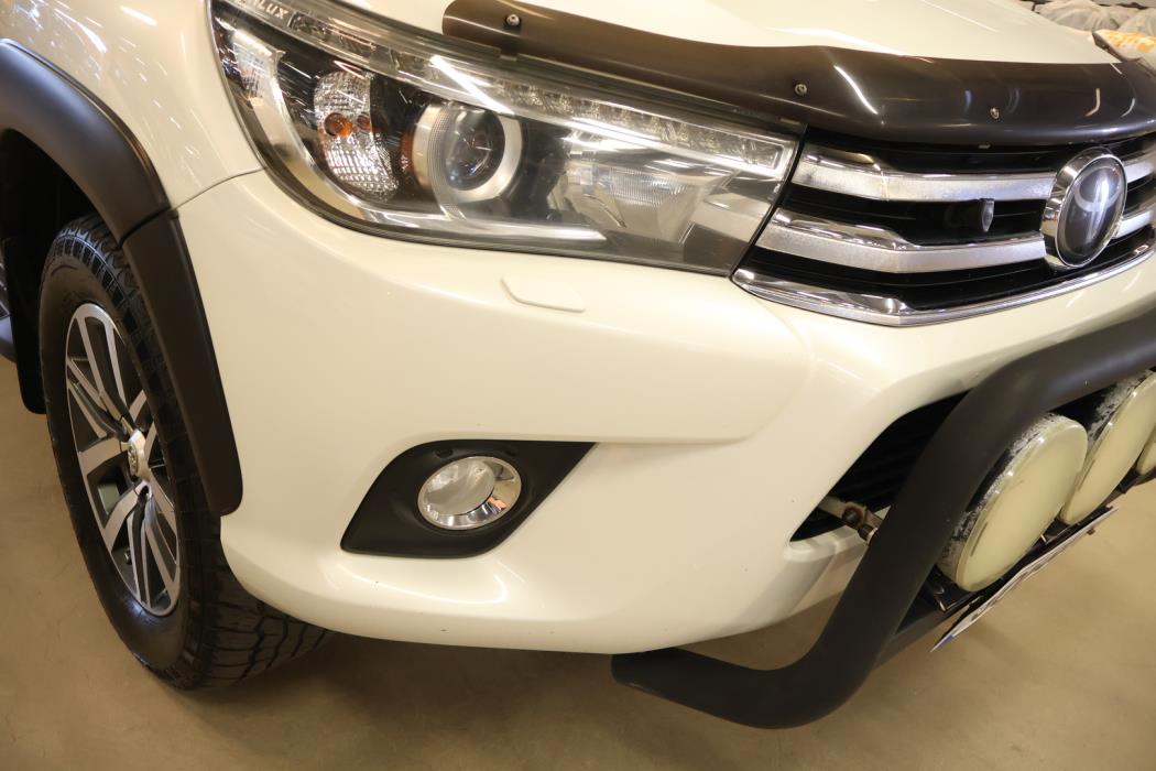 TOYOTA Hilux 2018