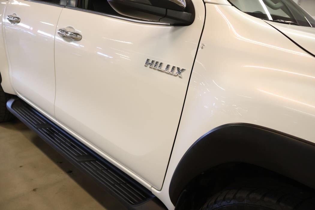 TOYOTA Hilux 2018