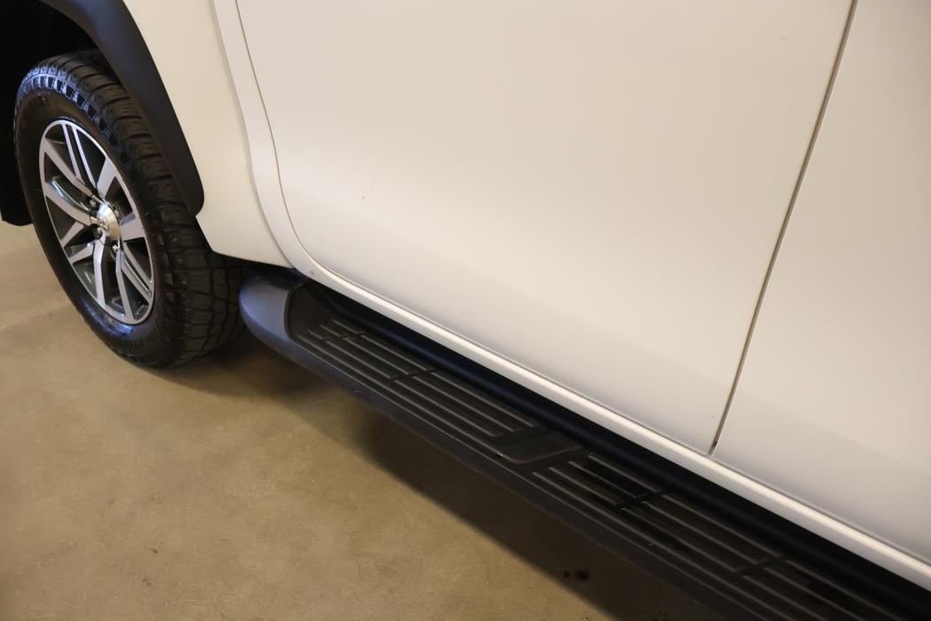 TOYOTA Hilux 2018