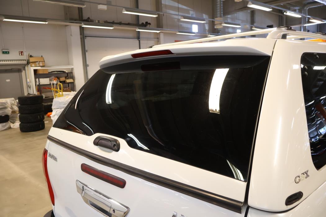 TOYOTA Hilux 2018