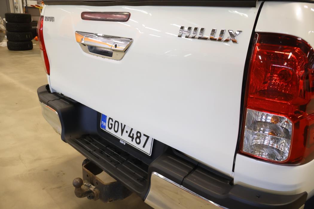 TOYOTA Hilux 2018