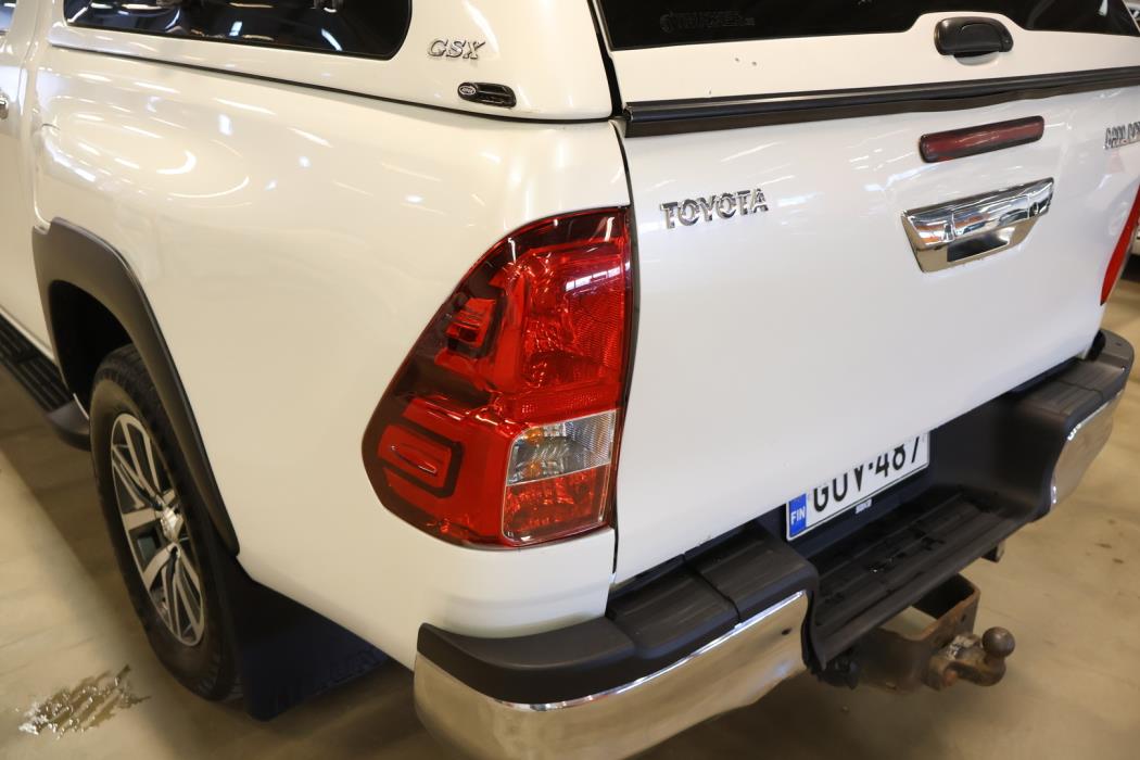 TOYOTA Hilux 2018