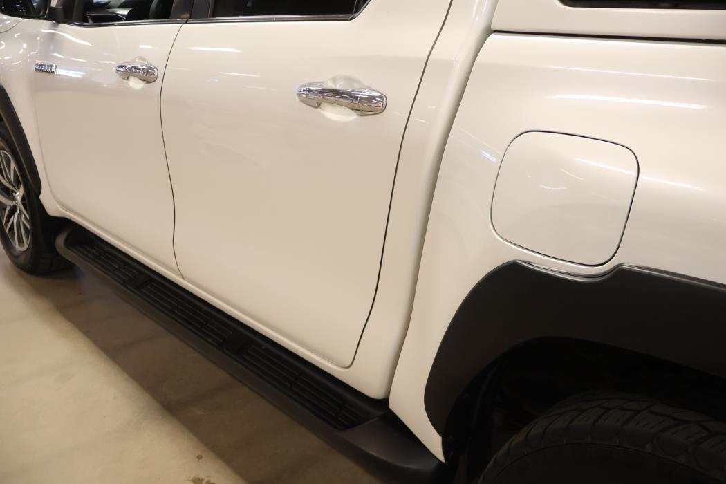 TOYOTA Hilux 2018