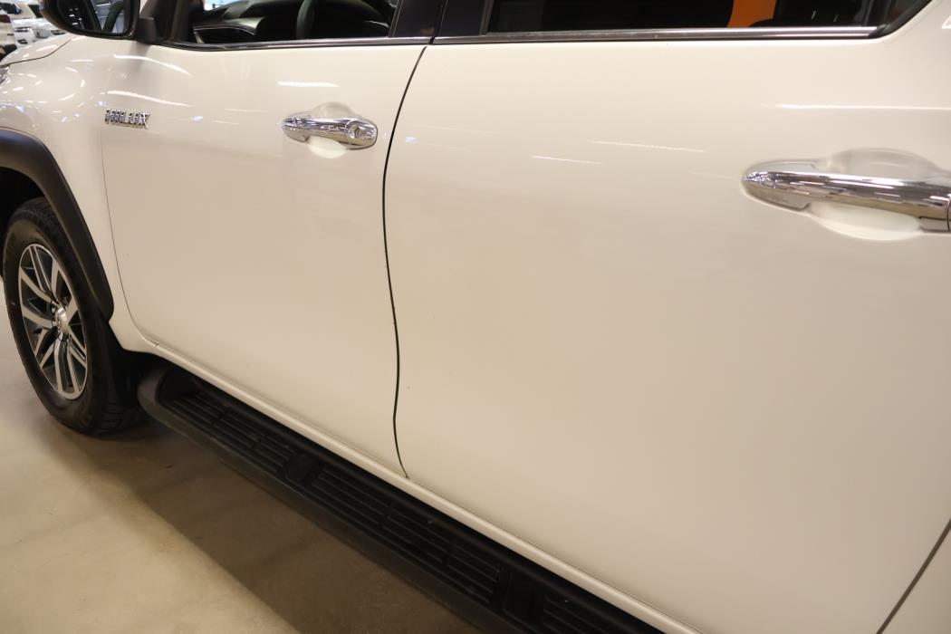 TOYOTA Hilux 2018
