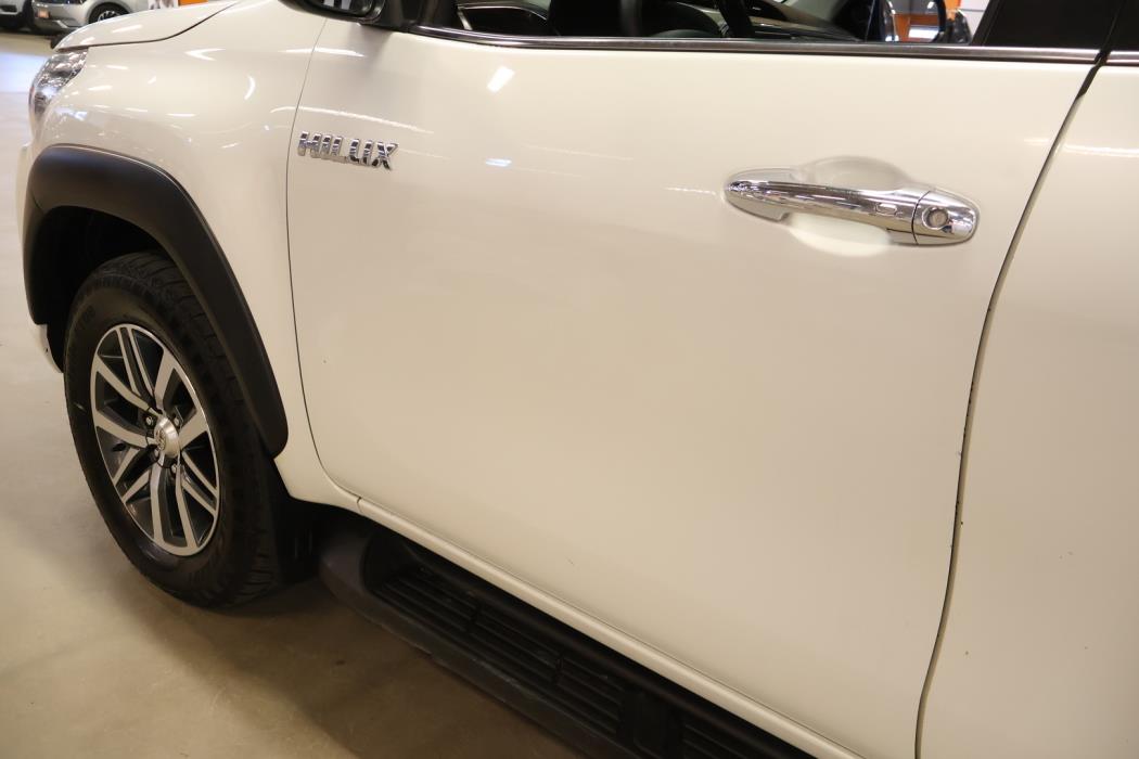 TOYOTA Hilux 2018