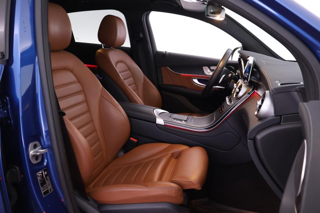 MERCEDES-BENZ GLC 2022