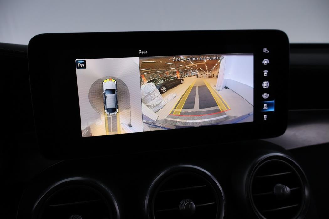 MERCEDES-BENZ GLC 2022