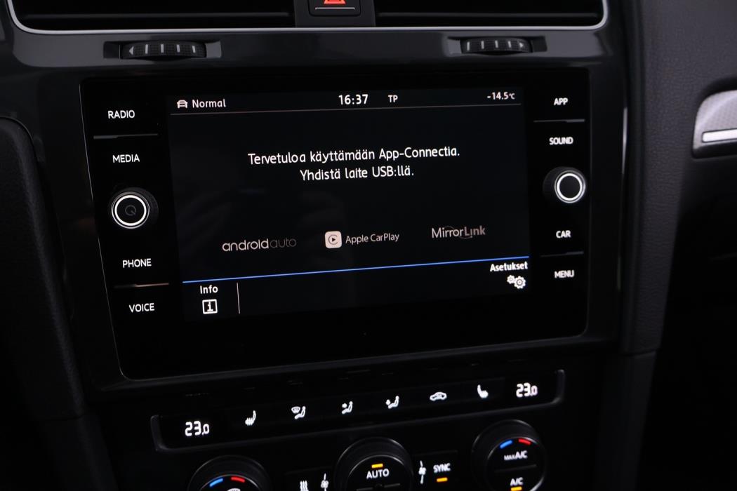 VOLKSWAGEN Golf 2018