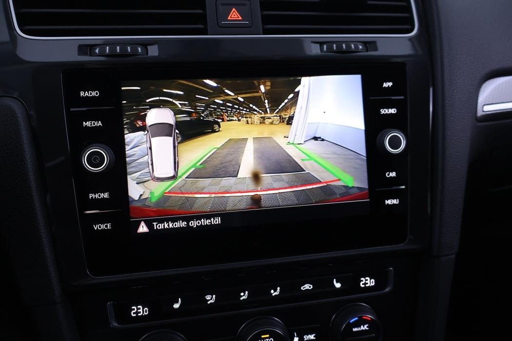 VOLKSWAGEN Golf 2018