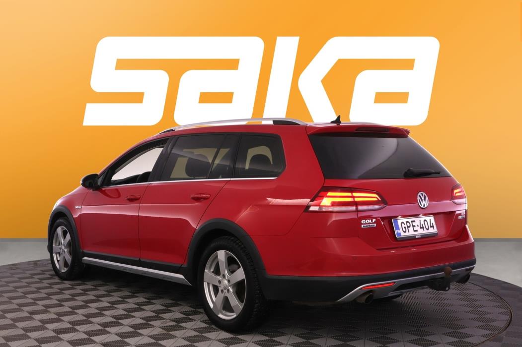 VOLKSWAGEN Golf 2018