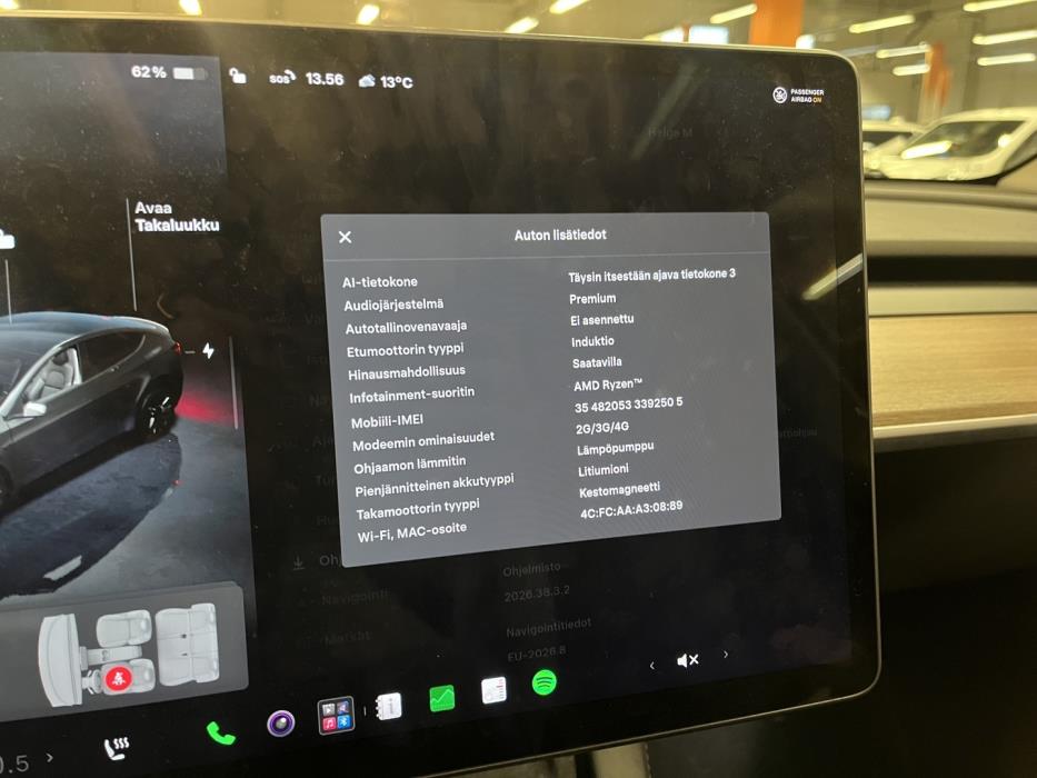TESLA Model Y 2023