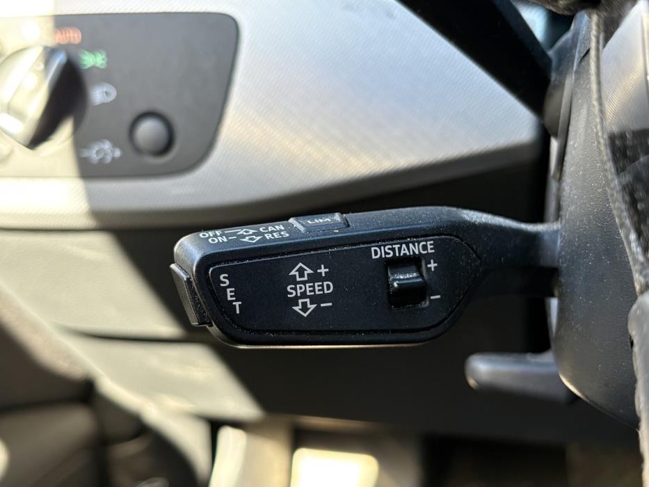 AUDI A4 2019