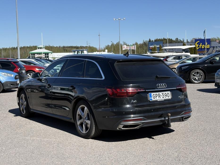 AUDI A4 2019