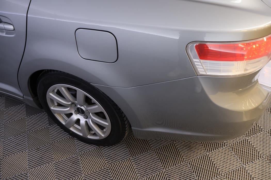 TOYOTA Avensis 2009