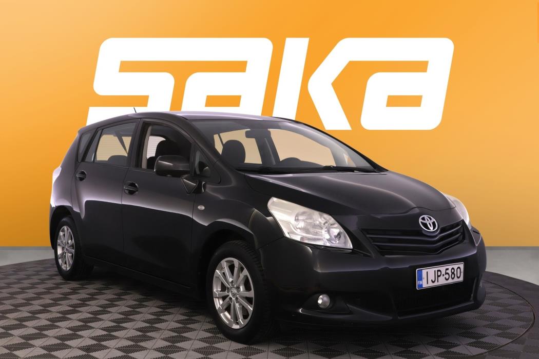 TOYOTA Verso 2011