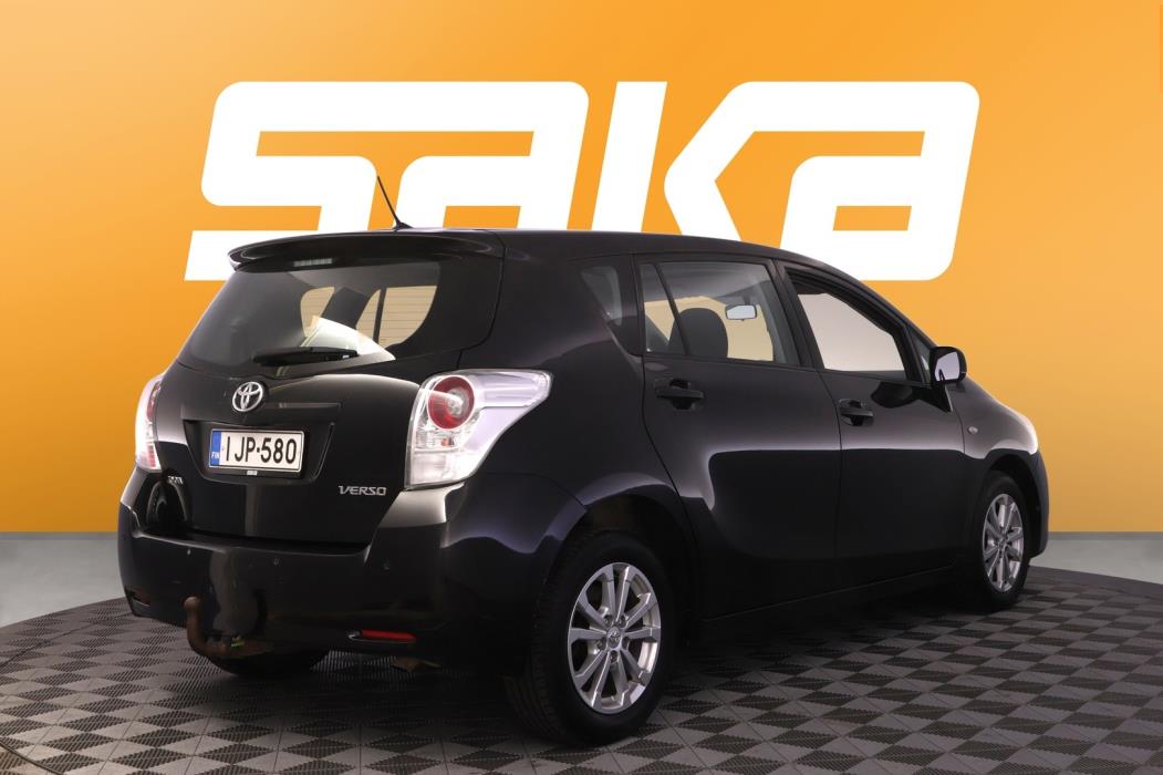 TOYOTA Verso 2011