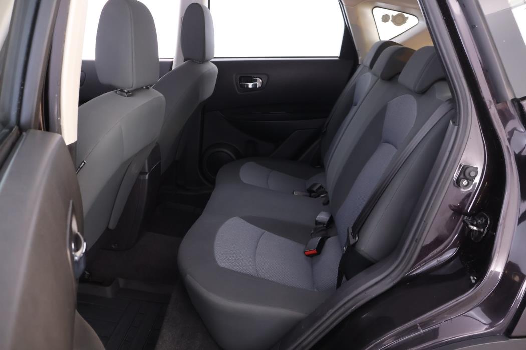 NISSAN Qashqai 2012