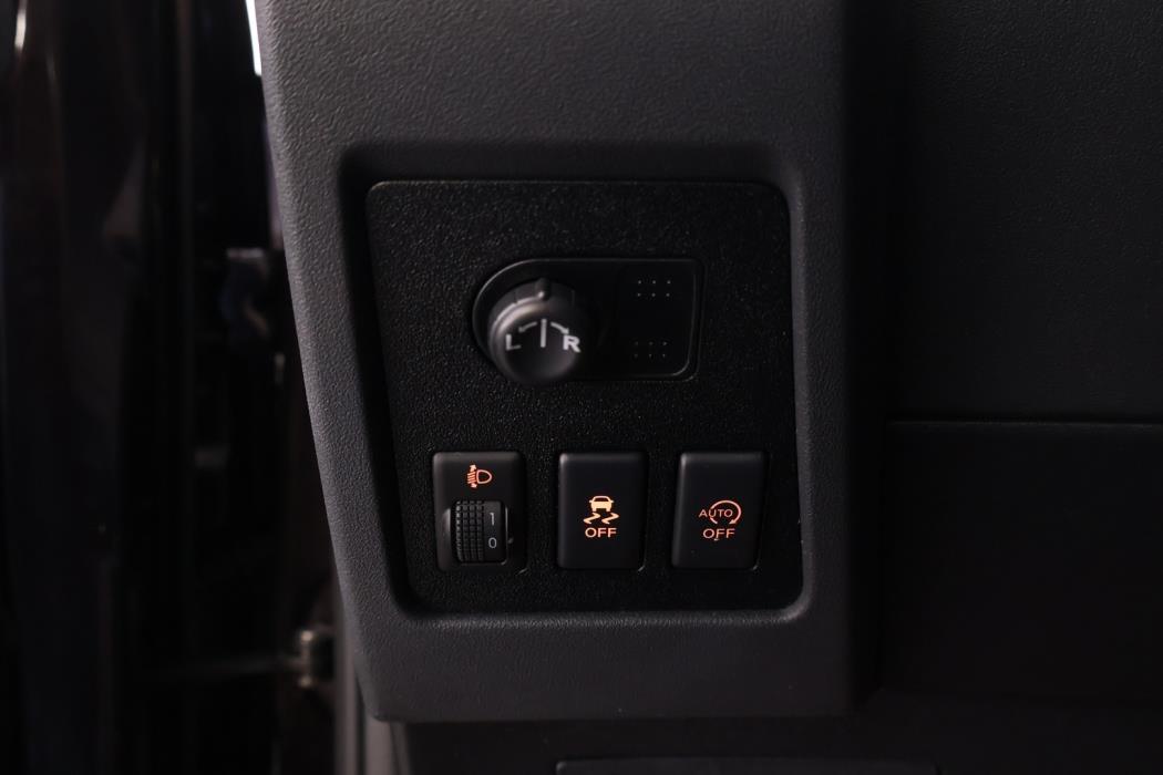 NISSAN Qashqai 2012