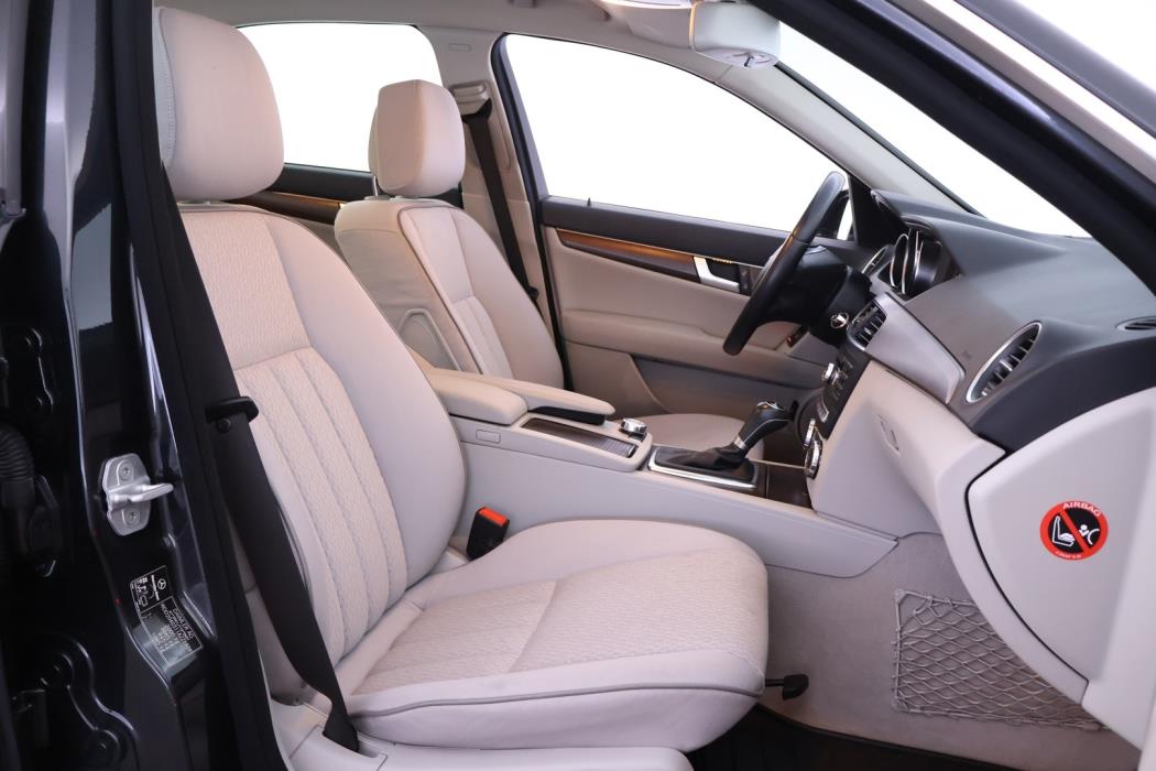 MERCEDES-BENZ C 2013