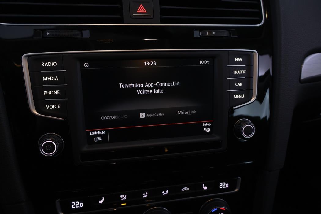 VOLKSWAGEN Golf 2016