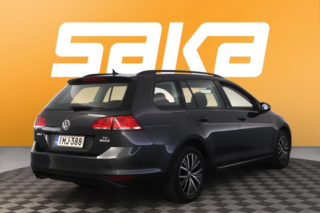 VOLKSWAGEN Golf 2016