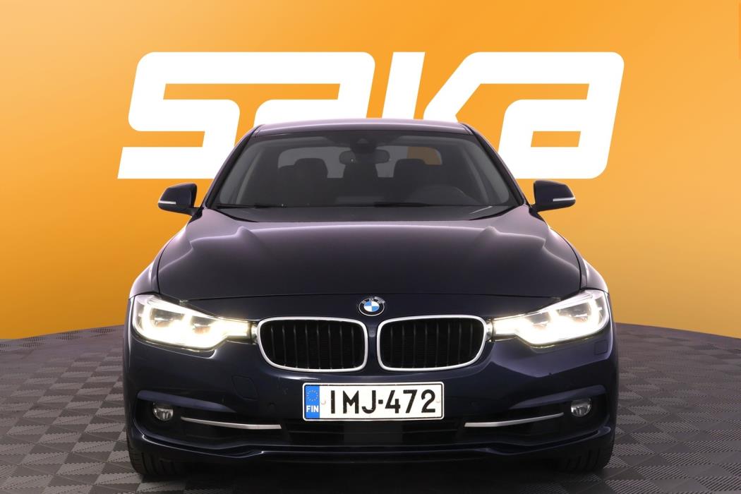 BMW 330 2016