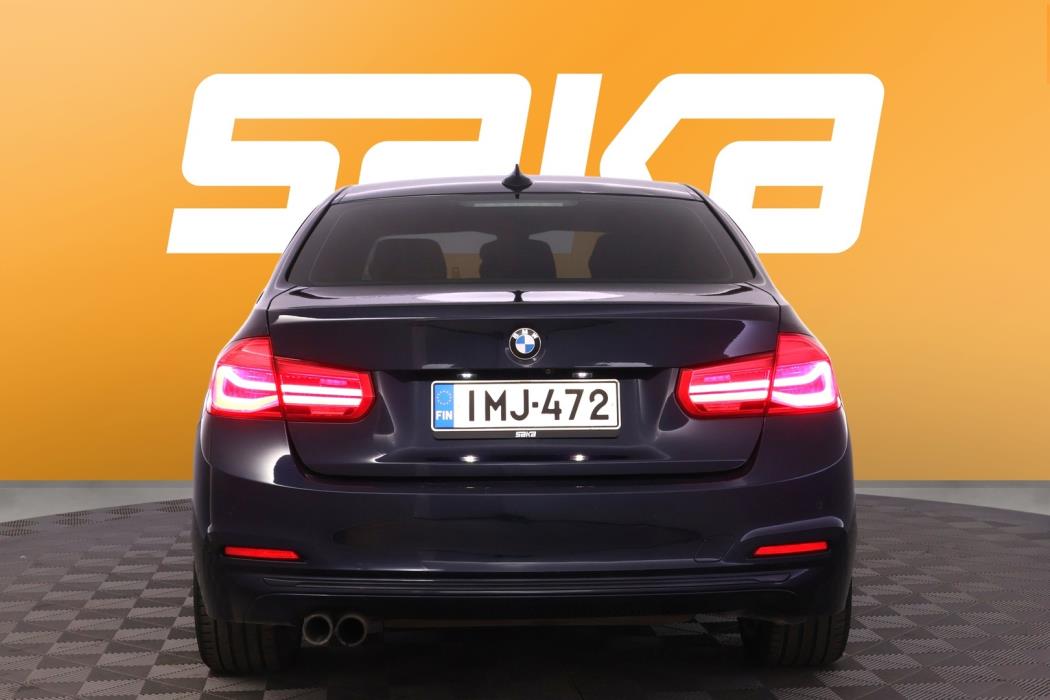 BMW 330 2016